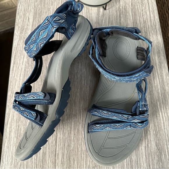 Teva Terra Fi Lite Blue Multi Print Strappy Water Trail
Hiking Sandal 9 - Picture 6 of 6